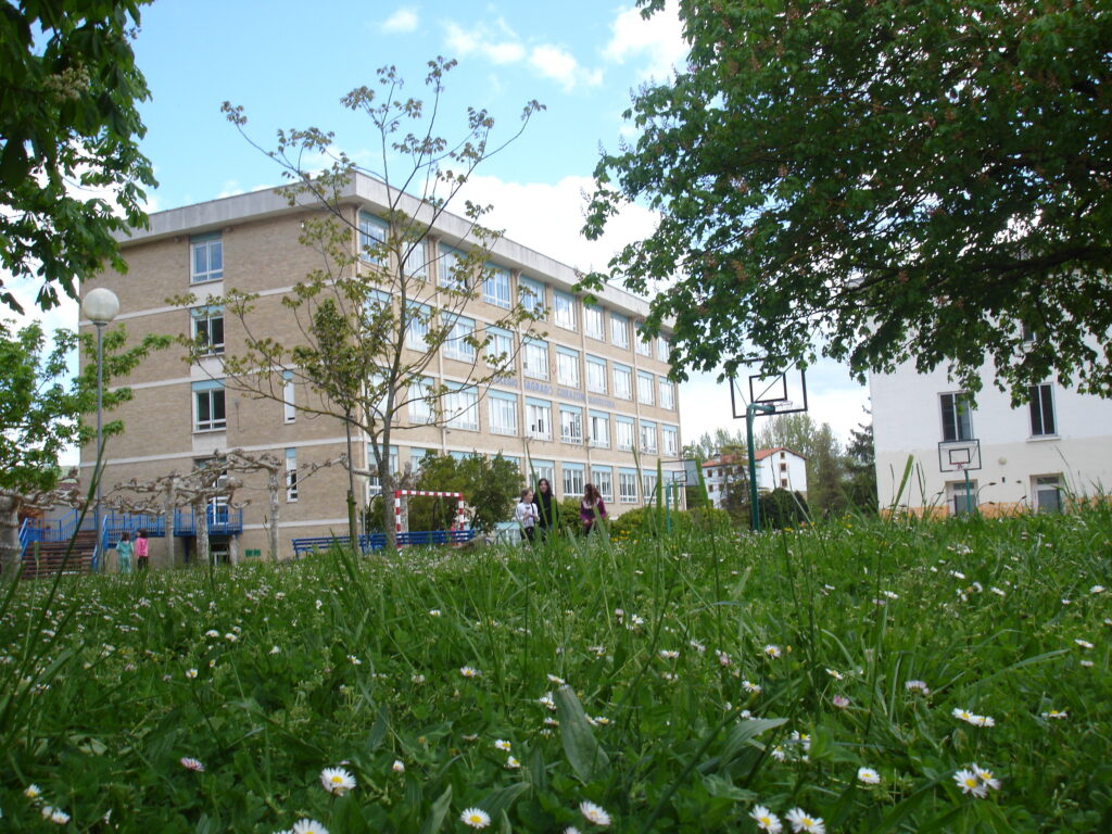 Corazonistas Alsasua cumple 100 años y lo celebra abriendo el colegio a toda la comunidad